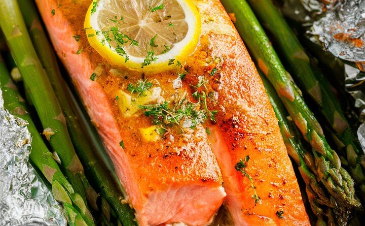 Garlic Butter Baked Salmon Recipe – Quick & Delicious