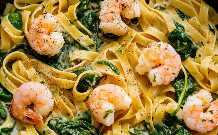 Spinach Shrimp Fettuccine